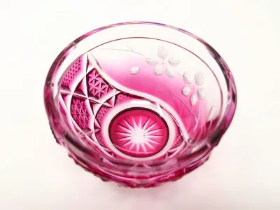 Satsuma Kiriko Ochoko (small cup) "Hanayaka": Gold Red by Shōhō