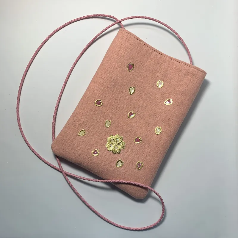 Sakura-Dyed Kinsai Raden Pochette
