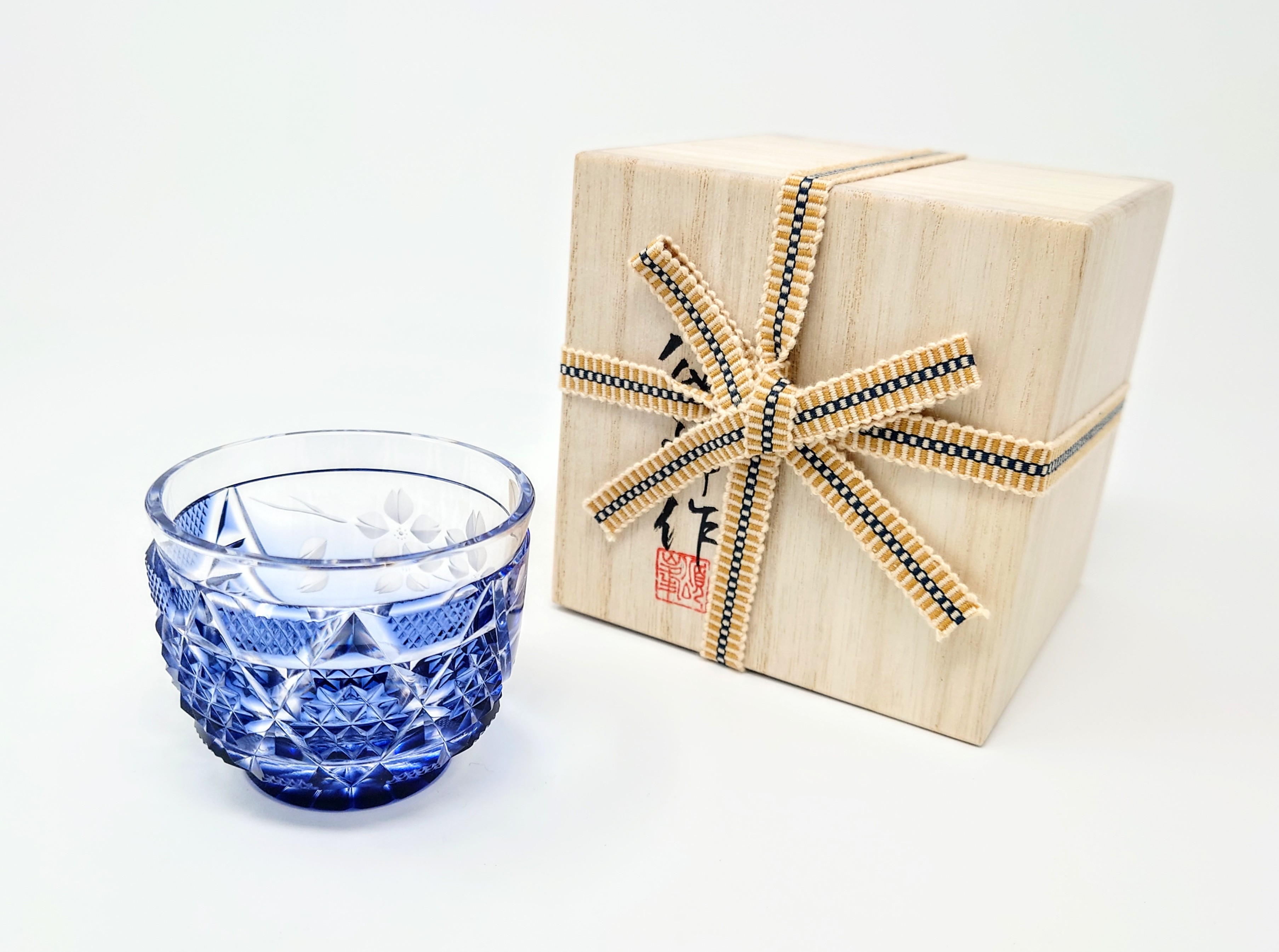 薩摩切子 猪口(おちょこ) 大 「花やか」︰藍 頌峰作